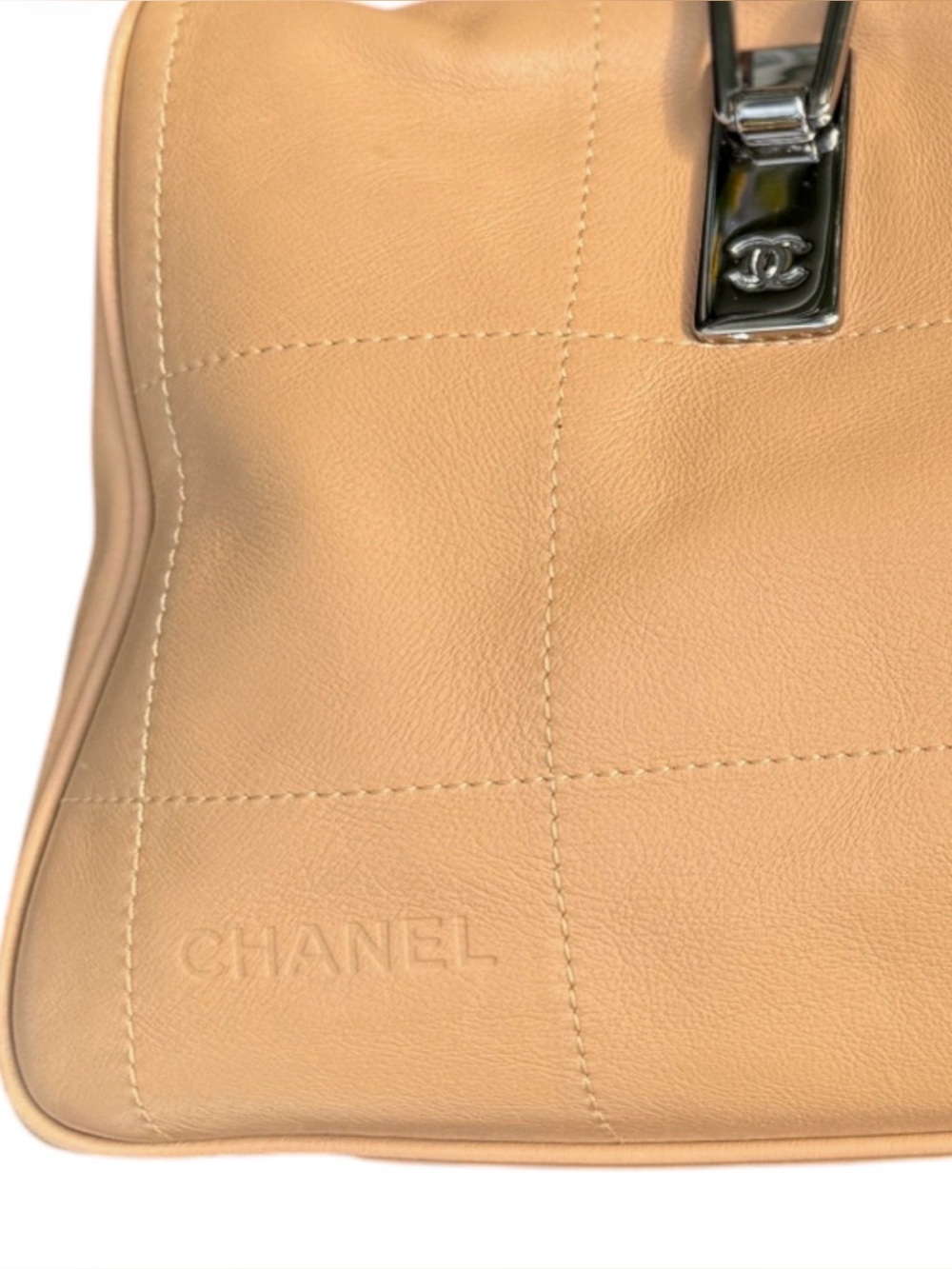 Auth CHANEL Tan Chocolate Bar East West Bag crazy stitch Quilted Leather Satchel - Picture 10 of 17
